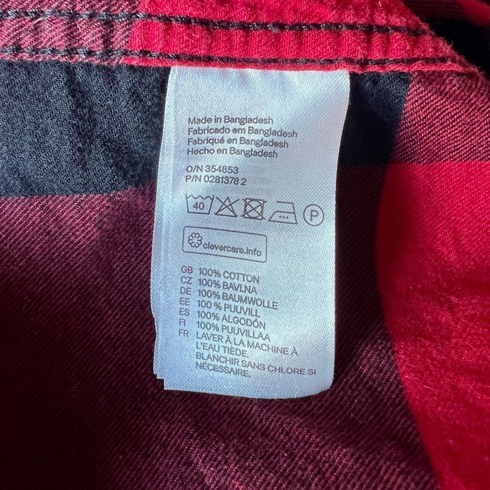 H&M Red and Black Buffalo Plaid Casual Button Down Shirt - Picture 7 of 12